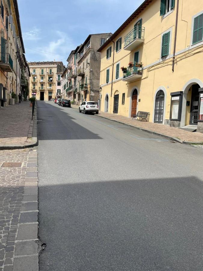 Appartamentino Di Corso Umberto Ronciglione  Exteriör bild